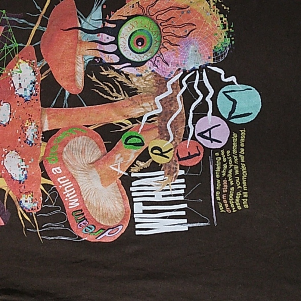 Teen Hearts DREAM Mushroom Graphic T Shirt Size Medium - Picture 3 of 7